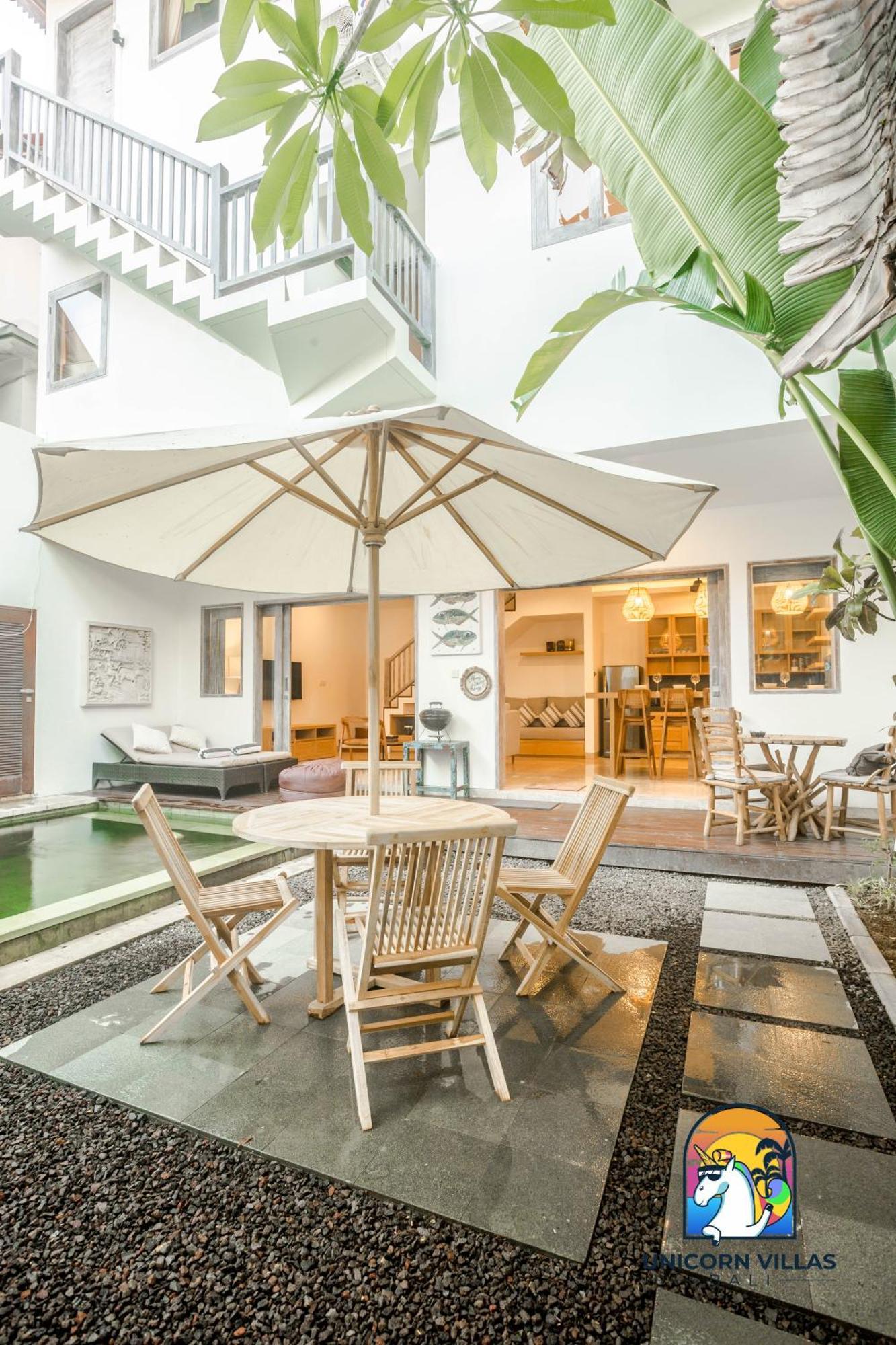 Vakantiehuis Hurley House - By Unicorn Bali Canggu